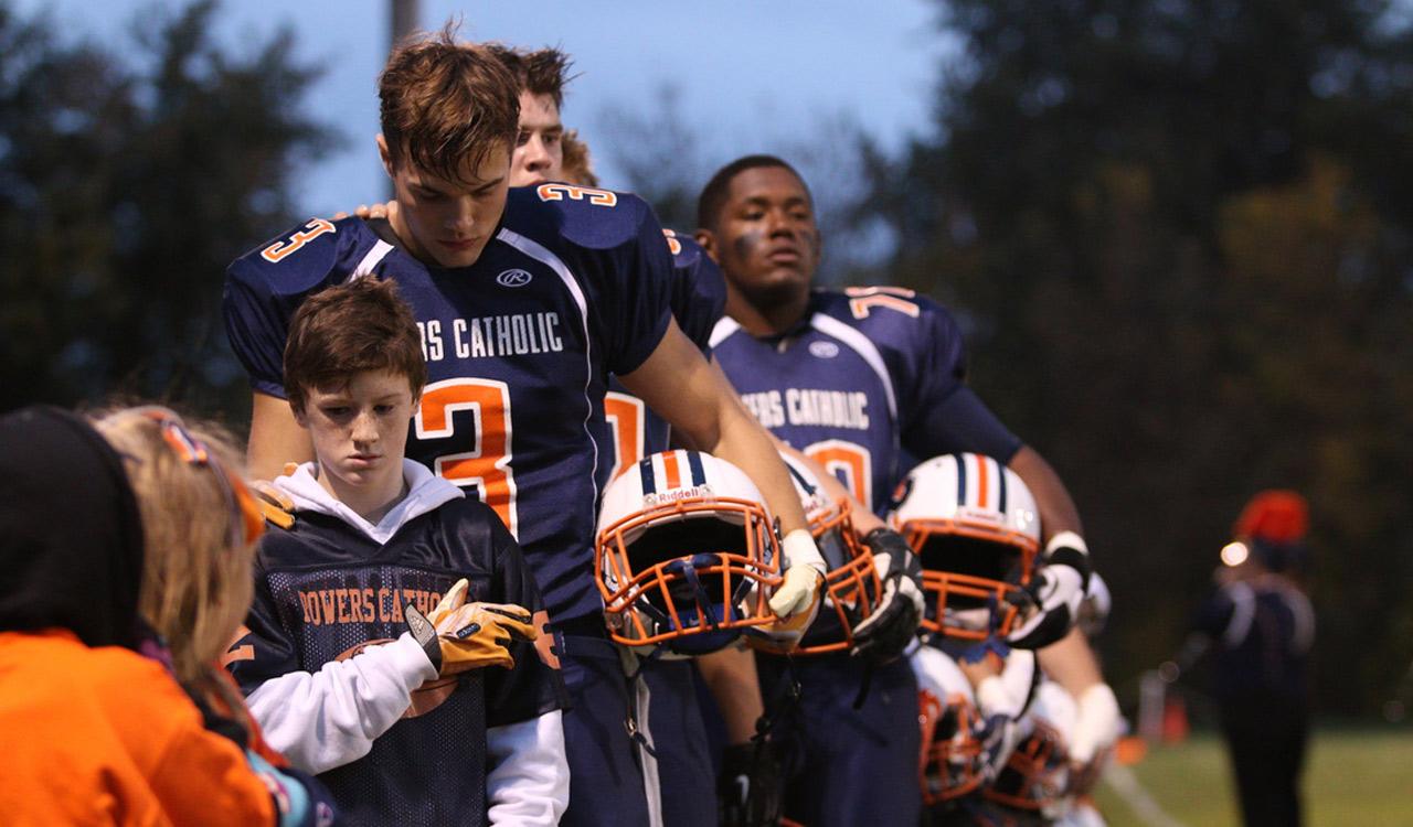 Football Team - Praying